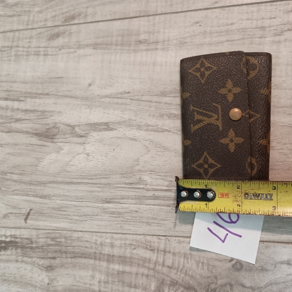 LOUIS VUITTON - Monogram  Key Case - Picture 10 of 10